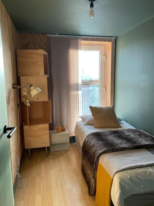 3 Bedroom Penthouse Apartment Манчестър Екстериор снимка
