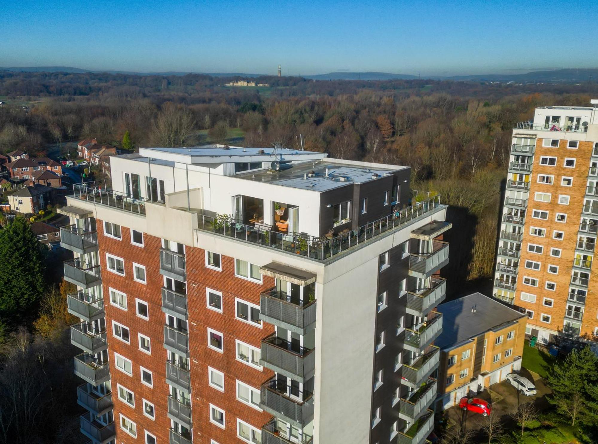 3 Bedroom Penthouse Apartment Манчестър Екстериор снимка